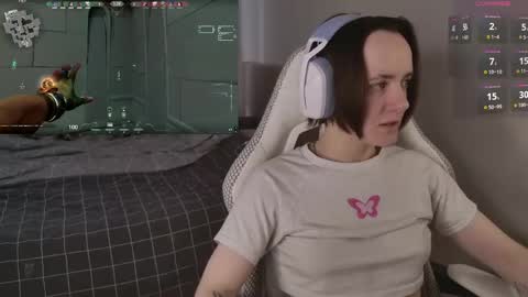 luna_loveeee online show from 04-16-26, 07:09