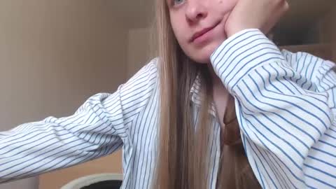 Snapshot of luna_loveisgood chatting on 06-10-26, 07:07 Luna online show from 06-10-26, 07:07