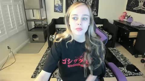 Luna online show from 02-24-26, 02:26