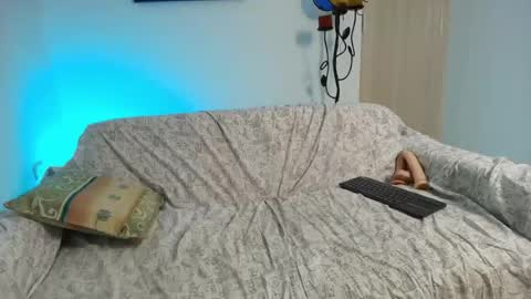 Lunaa online show from 07-24-26, 02:37