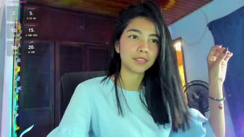 Luna Roja26 online show from 06-16-26, 05:15