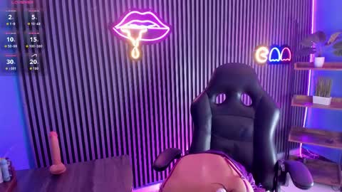 Luna Rosse  online show from 04-15-26, 02:13