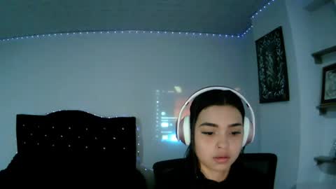 luna_velvet7 online show from 05-21-26, 04:52