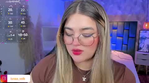 Snapshot of luna_volk chatting on 06-19-26, 03:55 Luna online show from 06-19-26, 03:55