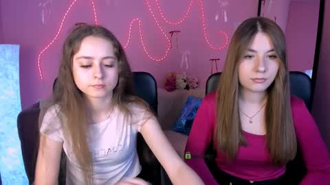 Luna online show from 03-31-26, 12:05