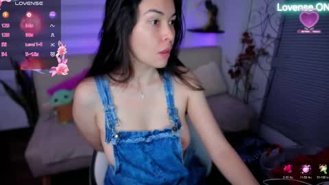 Luna online show from 05-28-26, 04:21