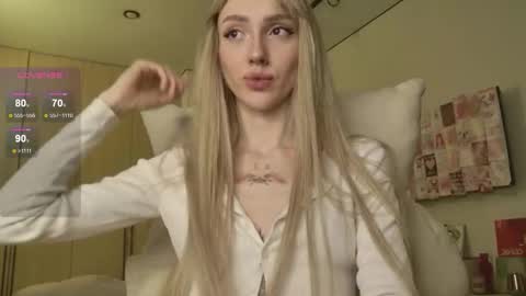 Luna online show from 02-13-26, 01:45