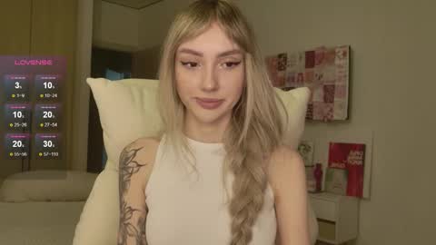 Luna online show from 02-22-26, 07:01