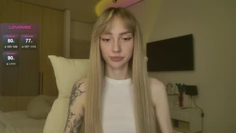 Luna online show from 04-13-26, 12:27