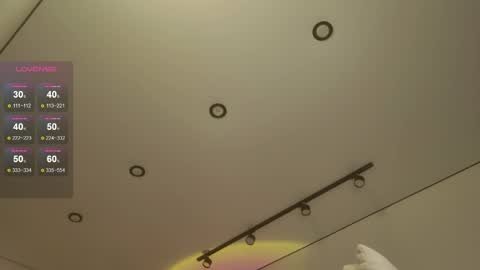 Luna online show from 04-13-26, 11:54