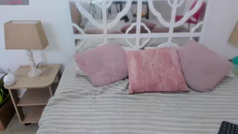 Luna Lasman  online show from 12-12-24, 01:06