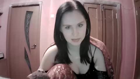lunamystique_ online show from 01-29-25, 05:35