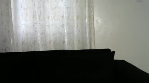 Snapshot of lunar_chocolate000 chatting on 06-16-26, 06:38 Smiley online show from 06-16-26, 06:38