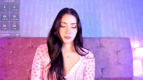 Snapshot of lunar_leen chatting on 10-23-25, 09:24 Luna online show from 10-23-25, 09:24