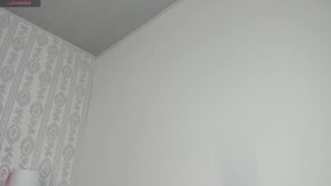 Snapshot of lunar_leen chatting on 11-02-25, 04:31 Luna online show from 11-02-25, 04:31