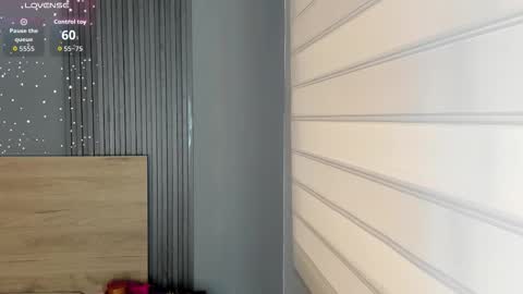 Snapshot of lunar_leen chatting on 01-09-26, 07:04 Luna online show from 01-09-26, 07:04