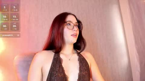 Snapshot of lunar_leen chatting on 03-26-26, 06:46 Luna online show from 03-26-26, 06:46