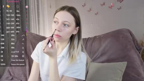 Kelly online show from 04-14-26, 04:35