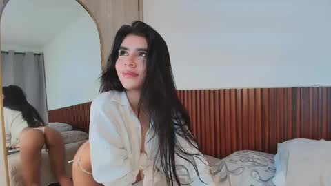 Luna Rousse online show from 04-15-26, 03:35