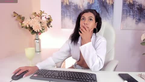 lunavelvet__ online show from 04-10-26, 01:27