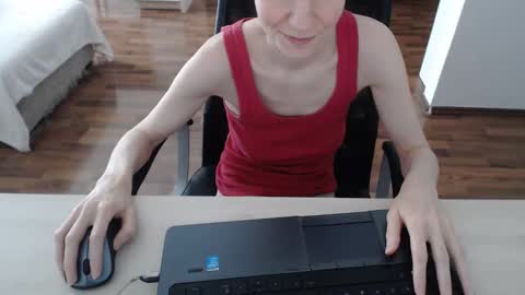 lunavibe_ online show from 06-03-26, 02:33