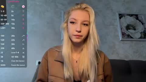 Luna online show from 06-10-26, 01:32