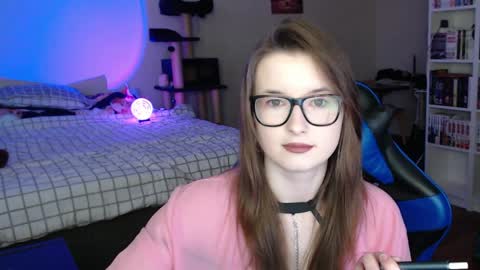 LunaXcherry online show from 04-01-26, 04:48