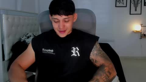 Lunay online show from 03-19-26, 10:36