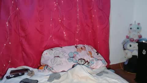 Snapshot of lunita2020x chatting on 02-05-26, 01:43 Luna online show from 02-05-26, 01:43