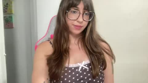 lunitamonroe online show from 06-12-26, 10:14