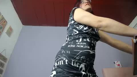 Luna Tamara online show from 05-25-26, 03:45