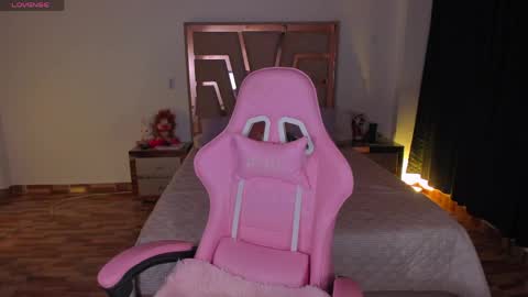 LUNA ROSE online show from 04-07-26, 03:07