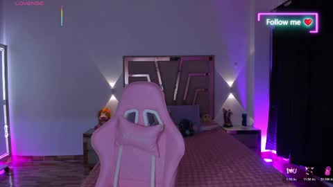 LUNA ROSE online show from 04-15-26, 03:13