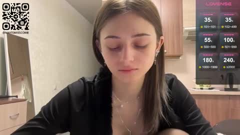 Snapshot of lurlineoline chatting on 03-25-26, 03:07 May online show from 03-25-26, 03:07