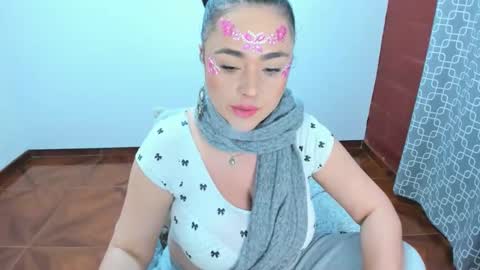 PAULINA online show from 03-30-26, 05:25