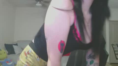 Snapshot of lustfullives chatting on 12-19-24, 12:02 LustfulLives online show from 12-19-24, 12:02