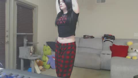 Snapshot of lustfullives chatting on 12-24-24, 01:16 LustfulLives online show from 12-24-24, 01:16