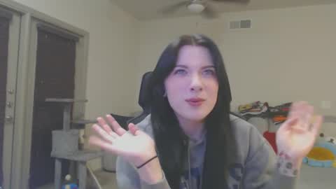 Snapshot of lustfullives chatting on 02-17-25, 01:58 LustfulLives online show from 02-17-25, 01:58