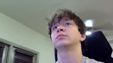 Snapshot of lustfullives chatting on 04-03-26, 04:32 LustfulLives online show from 04-03-26, 04:32