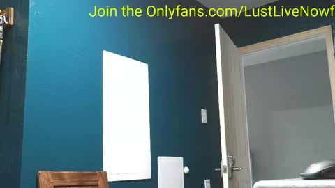 Snapshot of lustlivenow chatting on 03-31-26, 10:32 GUY --- GIRL online show from 03-31-26, 10:32