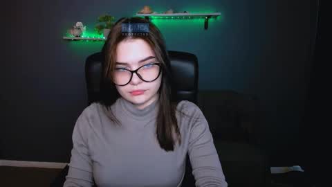 lusy_puff online show from 12-02-24, 09:45