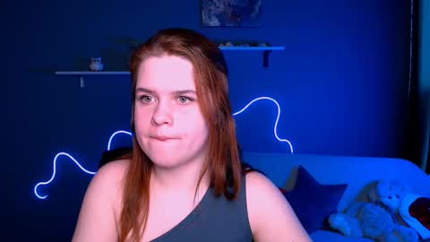 lusy_puff online show from 02-11-25, 09:53