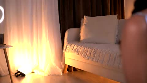 Caprice online show from 06-19-26, 02:43
