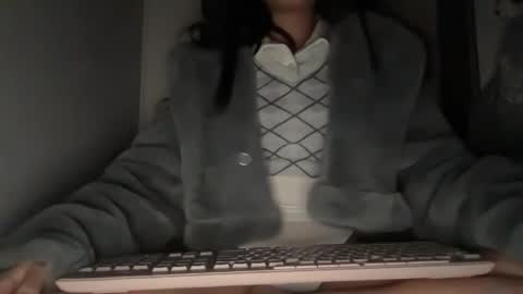 Snapshot of luvie8888 chatting on 01-16-26, 05:55 Luviee online show from 01-16-26, 05:55