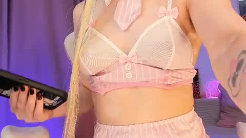 Luvienne Belle online show from 06-21-26, 01:41
