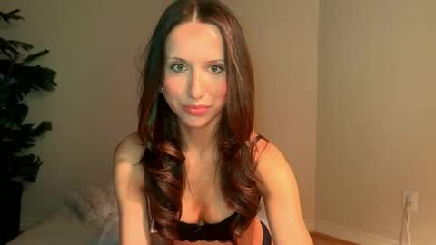 Isabella online show from 03-30-26, 08:21