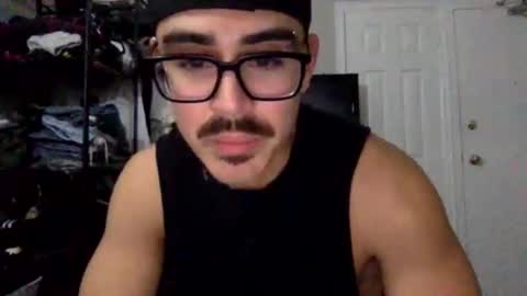 luvrboy77 online show from 06-10-26, 06:23
