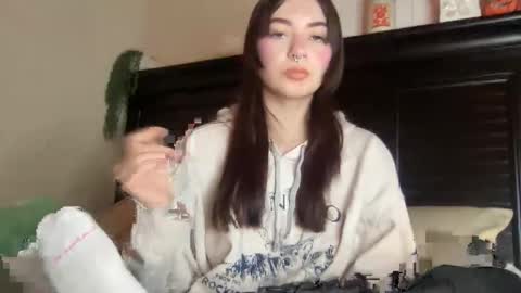 luvrxstarx online show from 04-12-26, 03:22