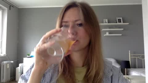 Millie online show from 03-29-26, 07:08