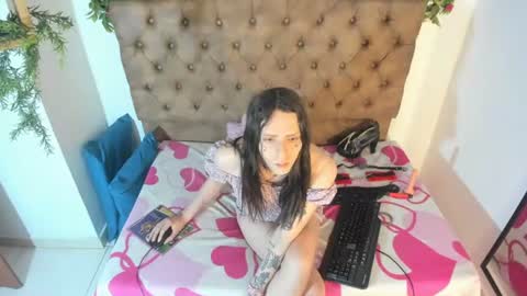 Snapshot of lux_royse chatting on 07-12-26, 05:53 lux_royse online show from 07-12-26, 05:53
